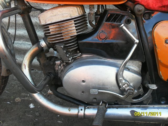 http://www.RetroMoto.lv/images/uploads/1409253712-vaki.jpg