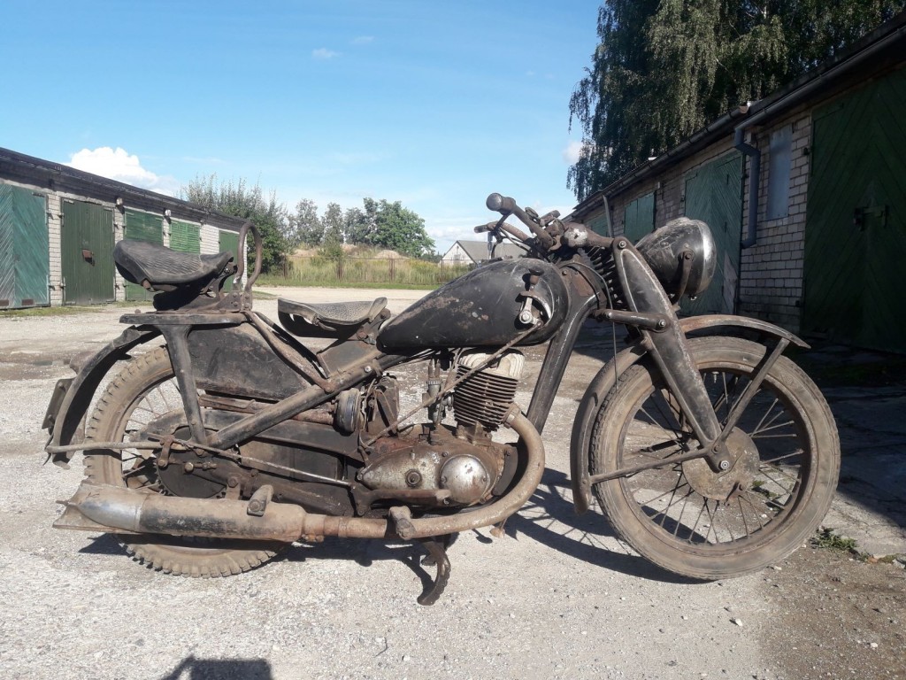 http://www.RetroMoto.lv/images/uploads/1598812036-izh-koka2.jpg