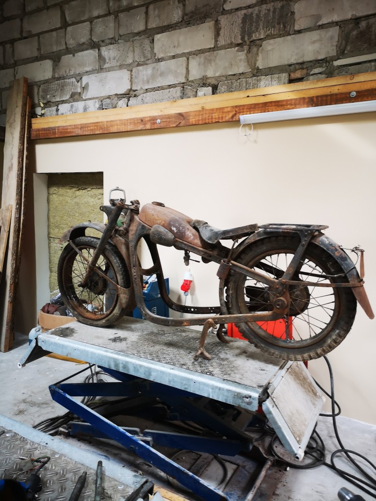 http://www.RetroMoto.lv/images/uploads/1602567722-img-20201012-133209.jpg