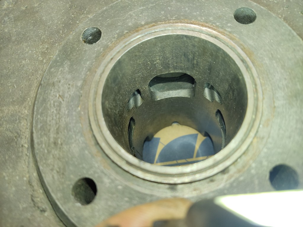 http://www.RetroMoto.lv/images/uploads/1753813184-1751044421854.jpg
